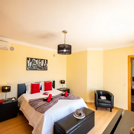 Villa Holiday Home In Albufeira Near Sao Rafael Beach