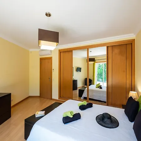 Holiday Home In Albufeira Near Sao Rafael Beach Villa *
