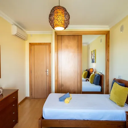 Holiday Home In Albufeira Near Sao Rafael Beach فيلة البوفيرا