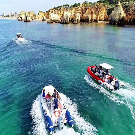 Holiday Home In Albufeira Near Sao Rafael Beach فيلة